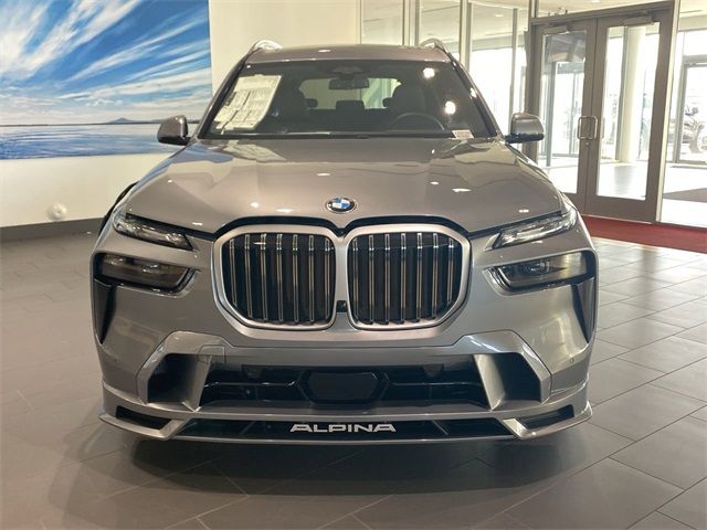 2025 BMW X7 Alpina XB7
