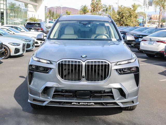 2025 BMW X7 Alpina XB7