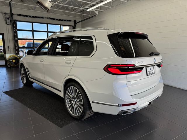 2025 BMW X7 xDrive40i