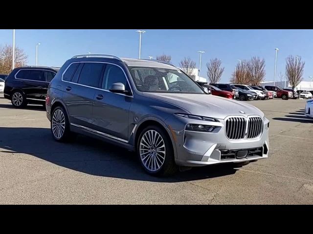 2025 BMW X7 xDrive40i