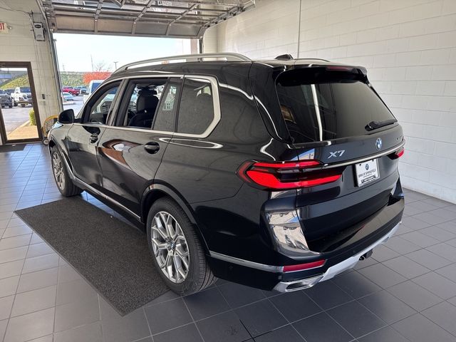 2025 BMW X7 xDrive40i