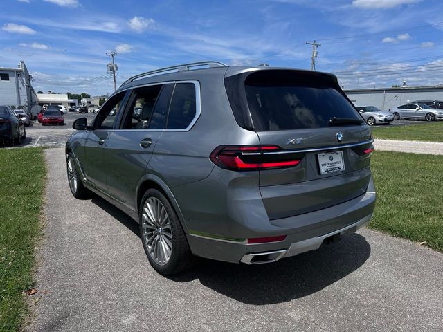 2025 BMW X7 xDrive40i