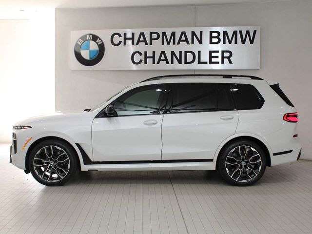 2025 BMW X7 M60i