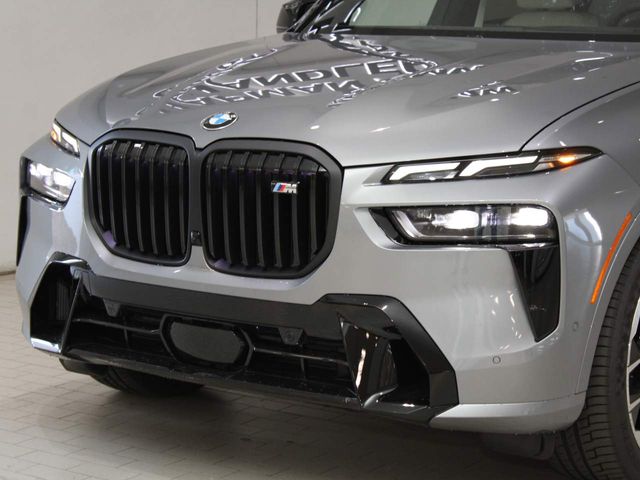 2025 BMW X7 M60i