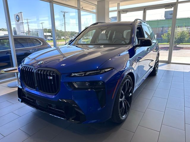 2025 BMW X7 M60i