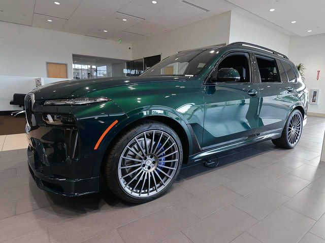 2025 BMW X7 Alpina XB7