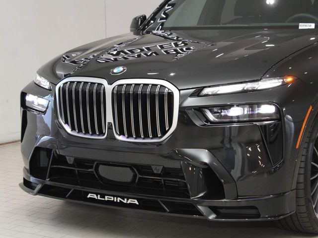 2025 BMW X7 Alpina XB7