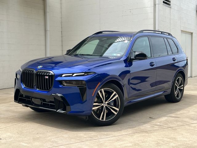 2025 BMW X7 M60i