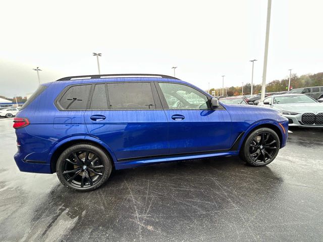 2025 BMW X7 M60i