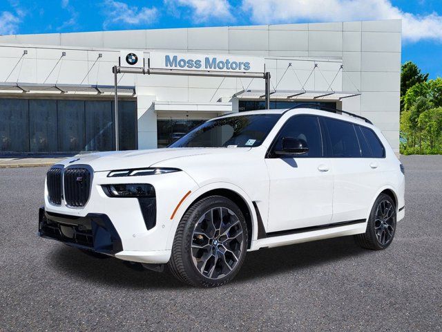 2025 BMW X7 M60i