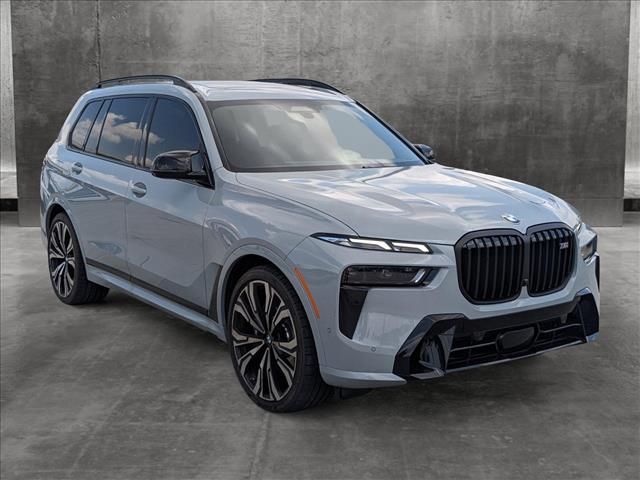 2025 BMW X7 M60i