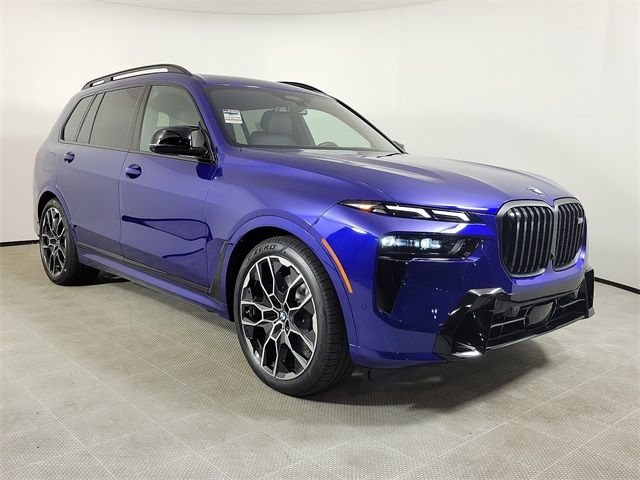 2025 BMW X7 M60i