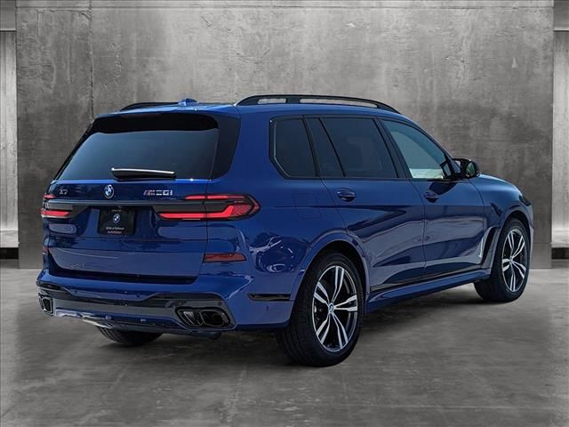 2025 BMW X7 M60i