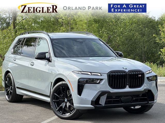 2025 BMW X7 M60i