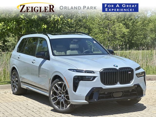 2025 BMW X7 M60i