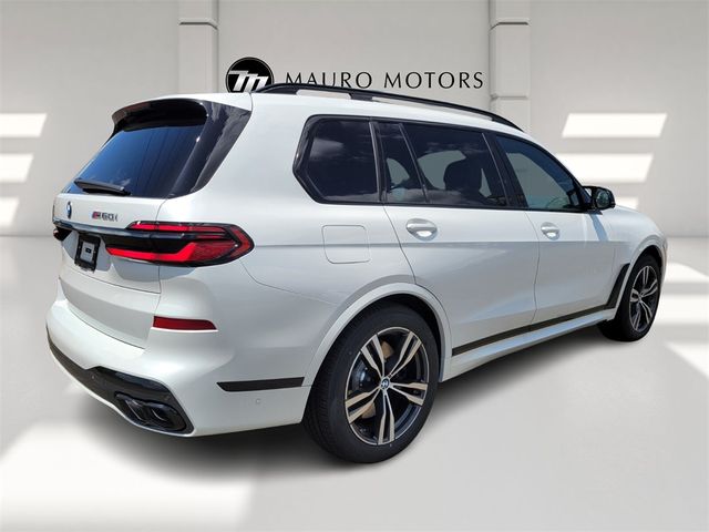 2025 BMW X7 M60i