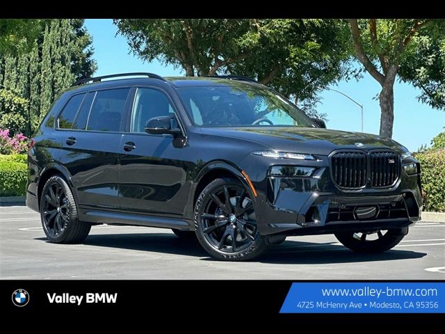 2025 BMW X7 M60i