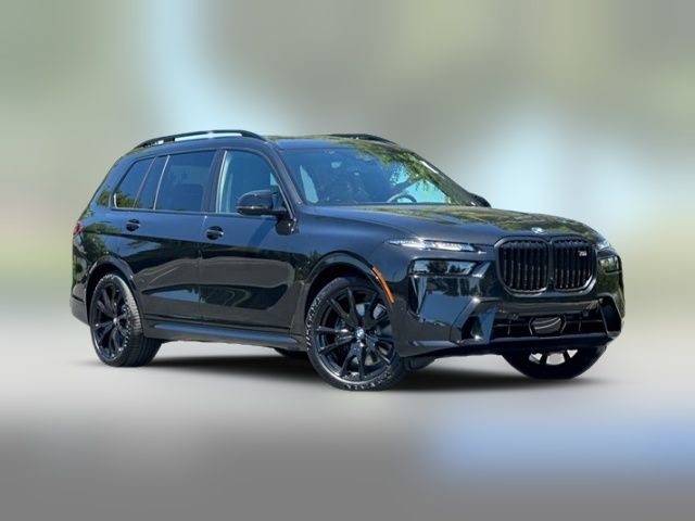 2025 BMW X7 M60i