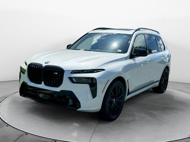 2025 BMW X7 M60i