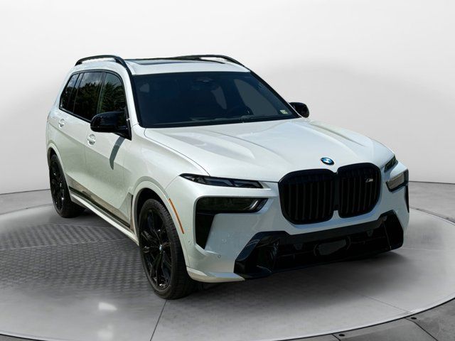 2025 BMW X7 M60i