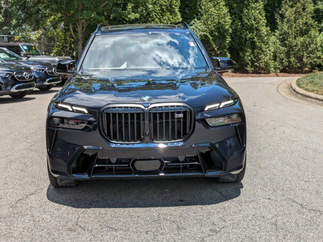 2025 BMW X7 M60i