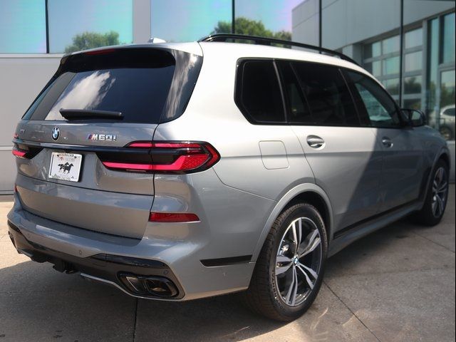 2025 BMW X7 M60i