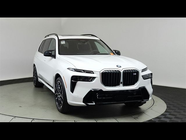 2025 BMW X7 M60i