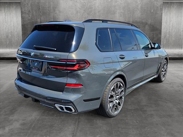 2025 BMW X7 M60i