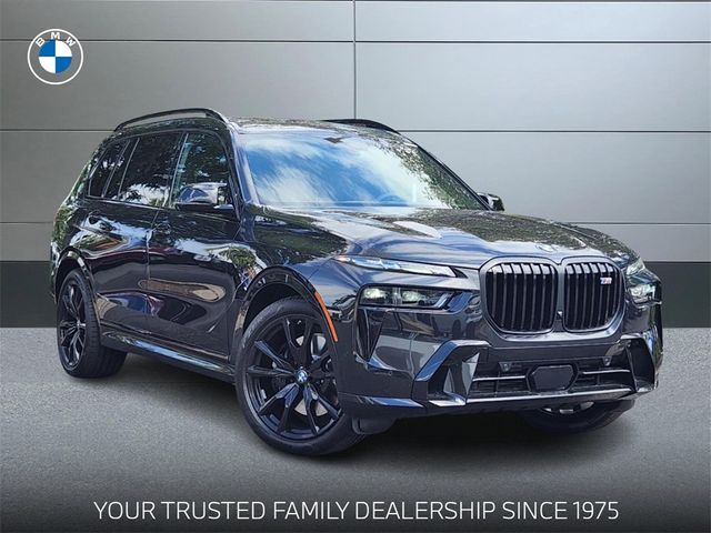 2025 BMW X7 M60i