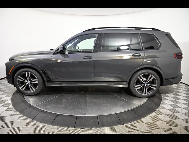 2025 BMW X7 M60i