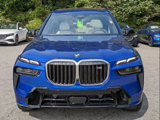 2025 BMW X7 M60i