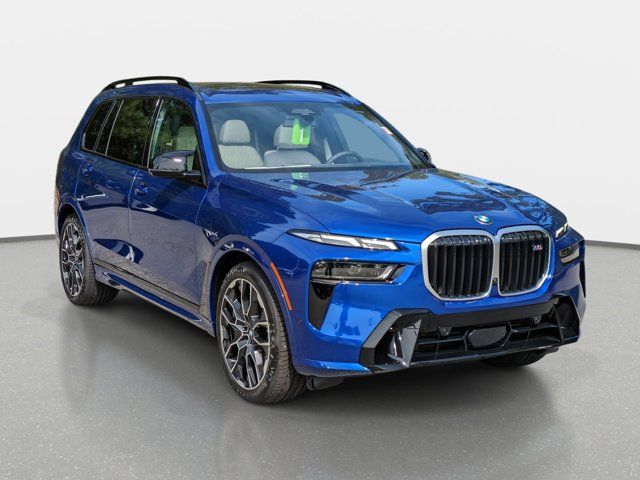 2025 BMW X7 M60i