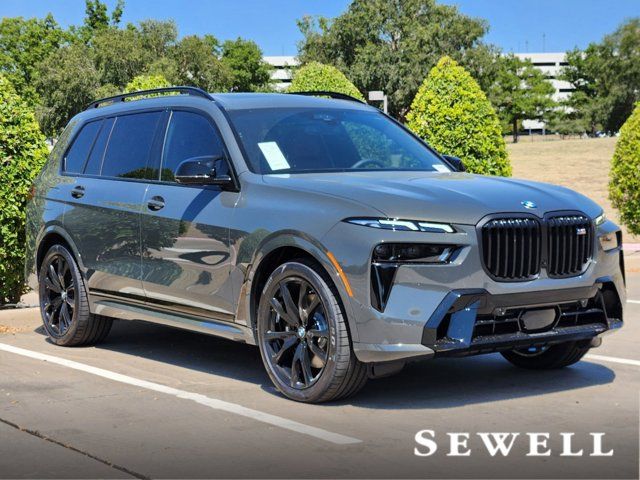 2025 BMW X7 M60i