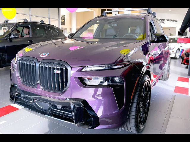 2025 BMW X7 M60i