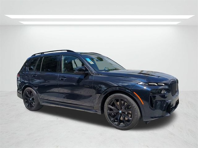 2025 BMW X7 M60i