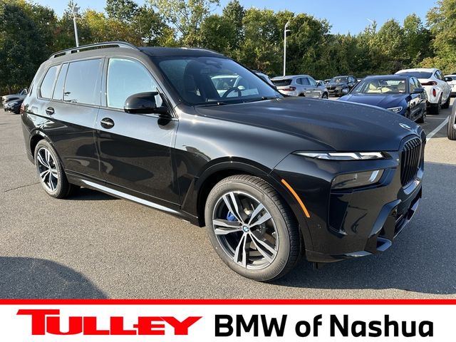 2025 BMW X7 M60i