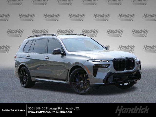 2025 BMW X7 M60i