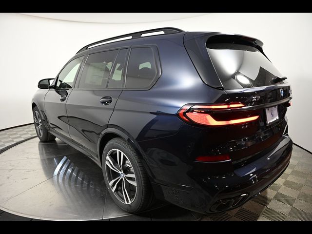 2025 BMW X7 M60i