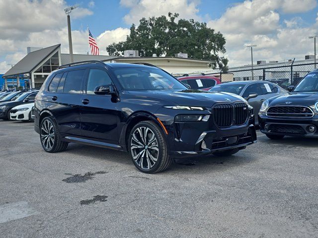 2025 BMW X7 M60i