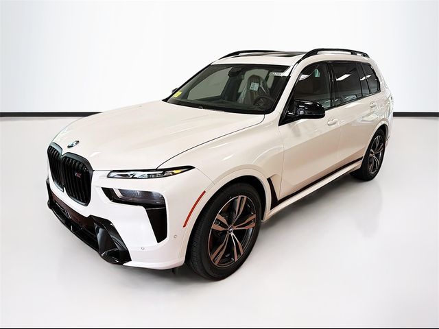 2025 BMW X7 M60i