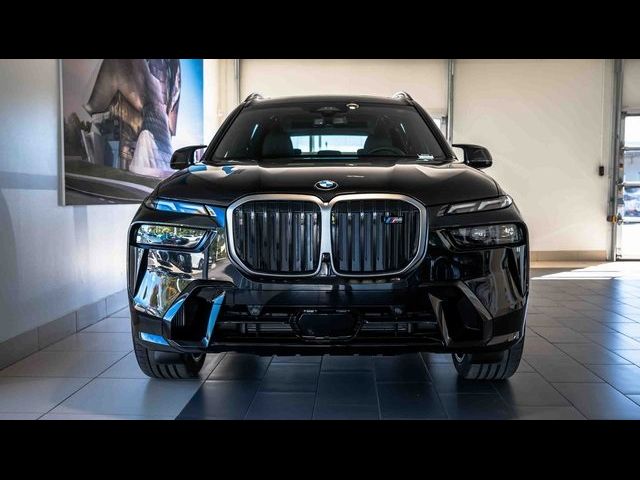 2025 BMW X7 M60i