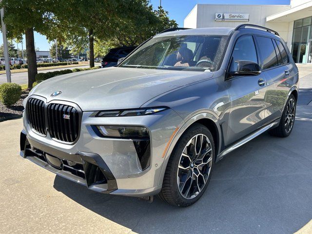 2025 BMW X7 M60i