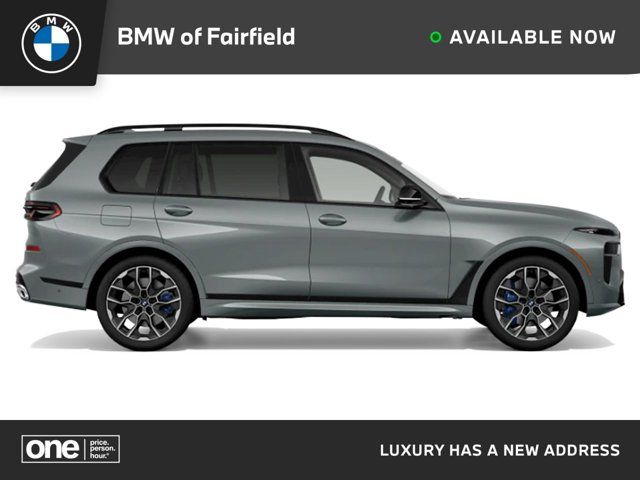 2025 BMW X7 M60i