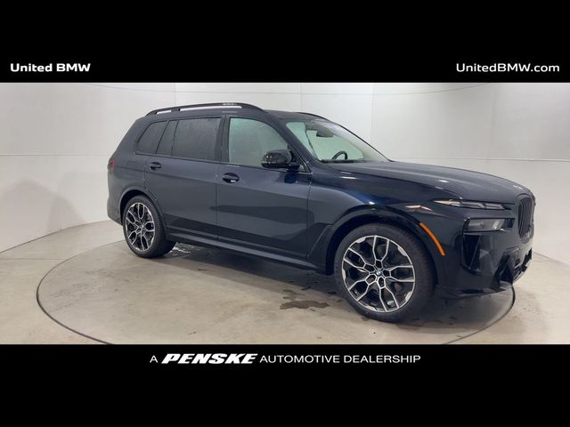 2025 BMW X7 M60i