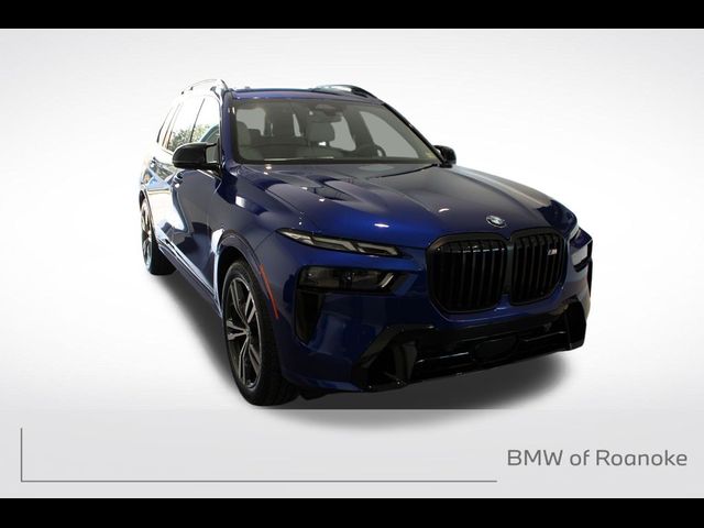 2025 BMW X7 M60i