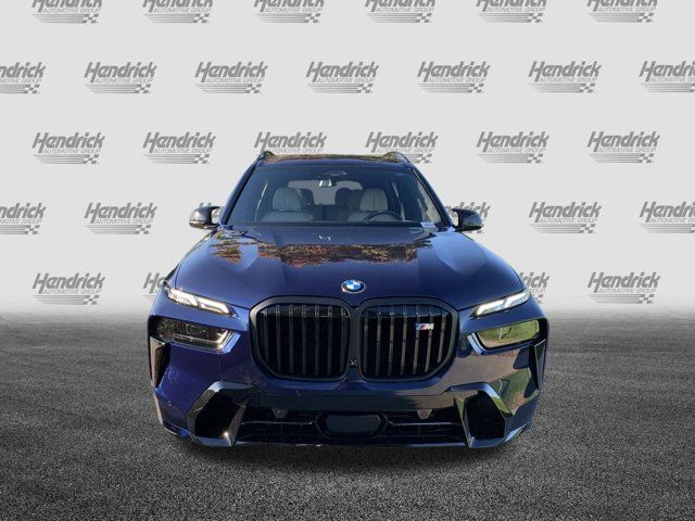 2025 BMW X7 M60i