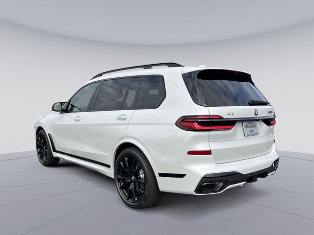 2025 BMW X7 M60i