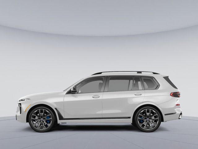 2025 BMW X7 M60i