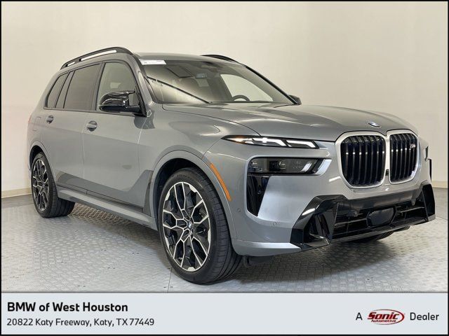 2025 BMW X7 M60i