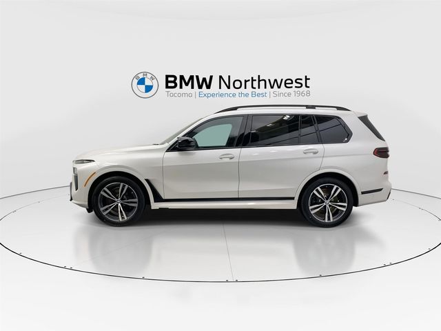 2025 BMW X7 M60i